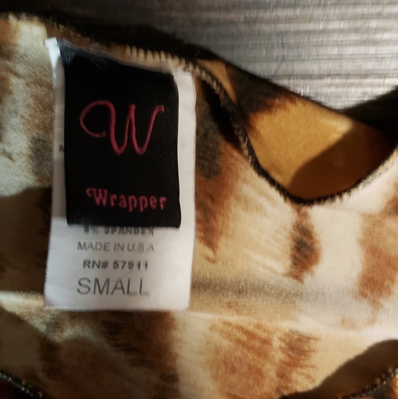 Women's small blouse - Picture 2 of 2